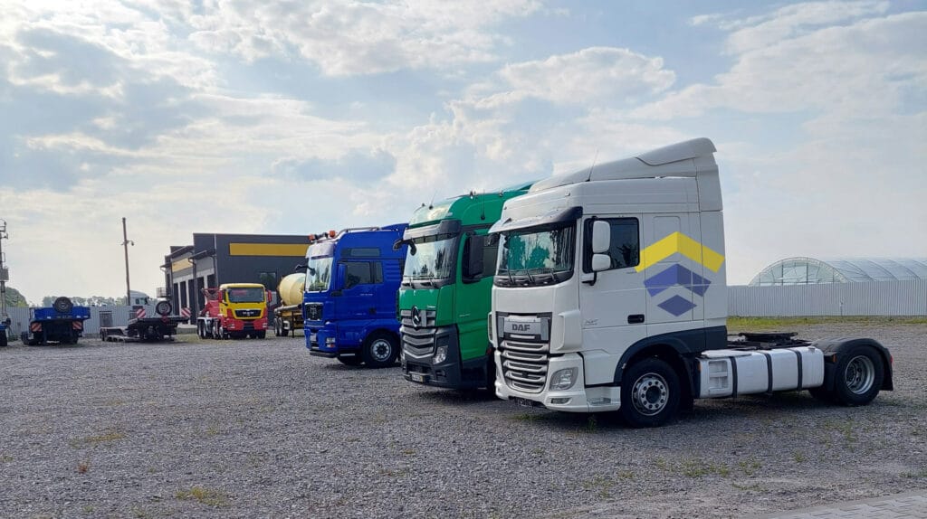 Jasa Trucking - harga sewa truck